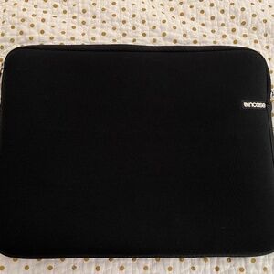13” laptop incase neoprene laptop sleeve